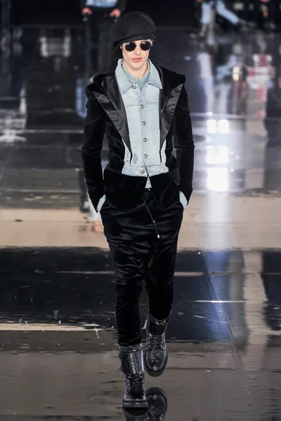 Look 57